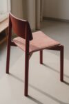 nooma_FUR40013_WemChair_MarronRed-1